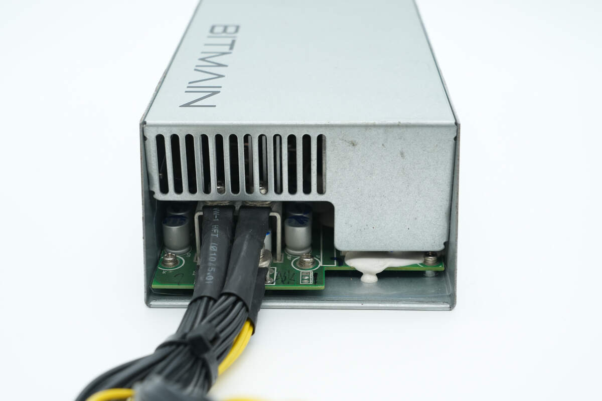 Teardown of Bitmain 1600W Power Supply (APW3++-12-1600-A3)-Chargerlab