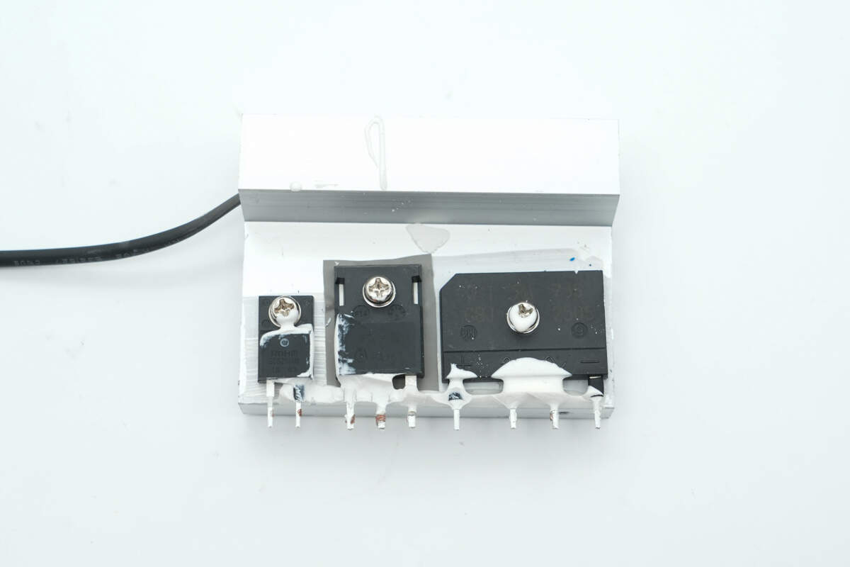 Teardown of Bitmain 1600W Power Supply (APW3++-12-1600-A3)-Chargerlab