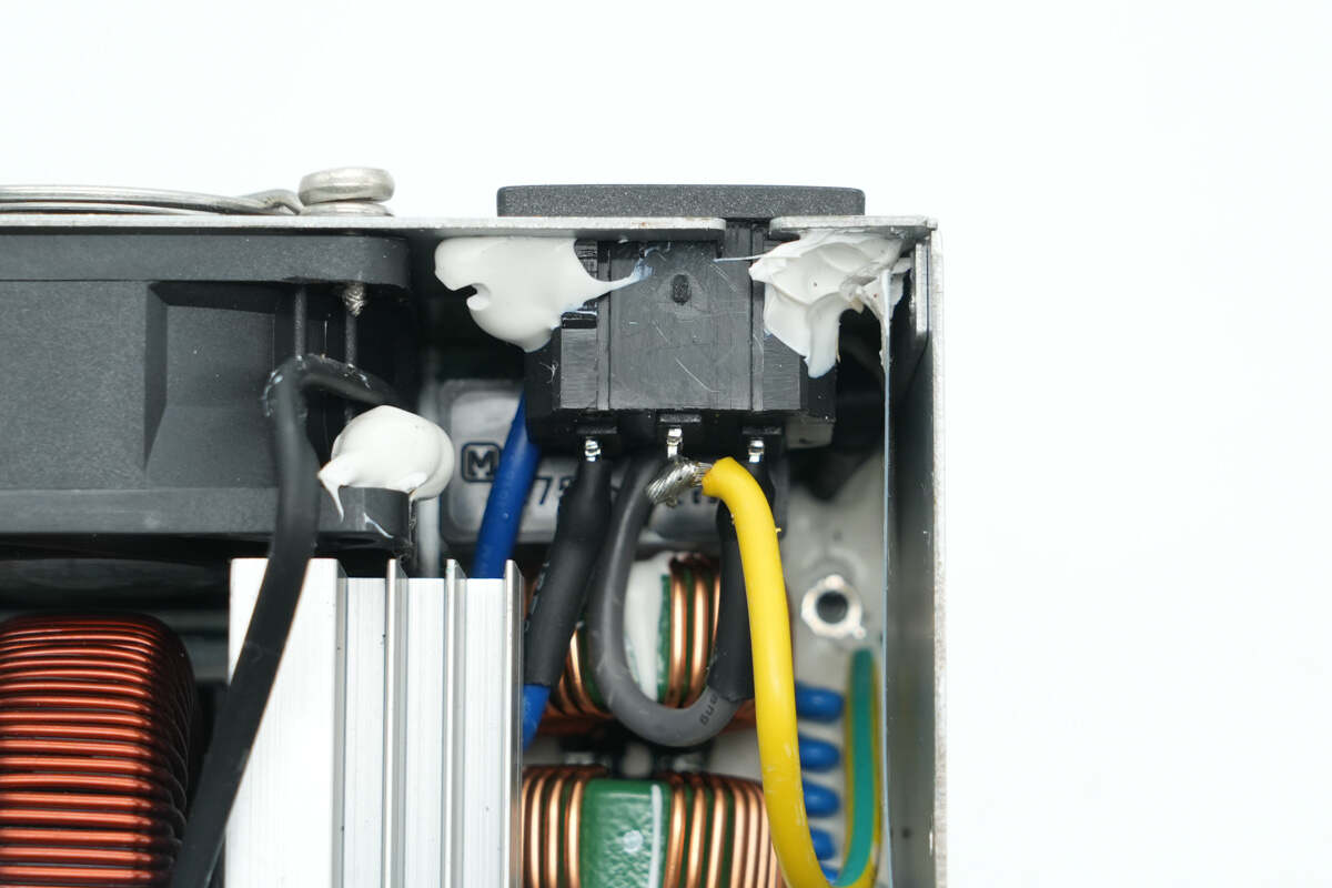 Teardown of Bitmain 1600W Power Supply (APW3++-12-1600-A3)-Chargerlab
