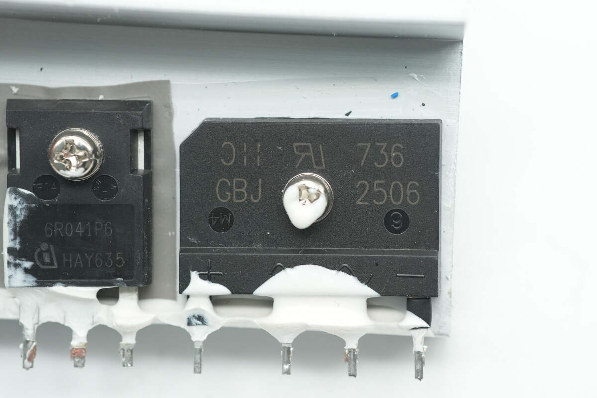 Teardown of Bitmain 1600W Power Supply (APW3++-12-1600-A3)-Chargerlab