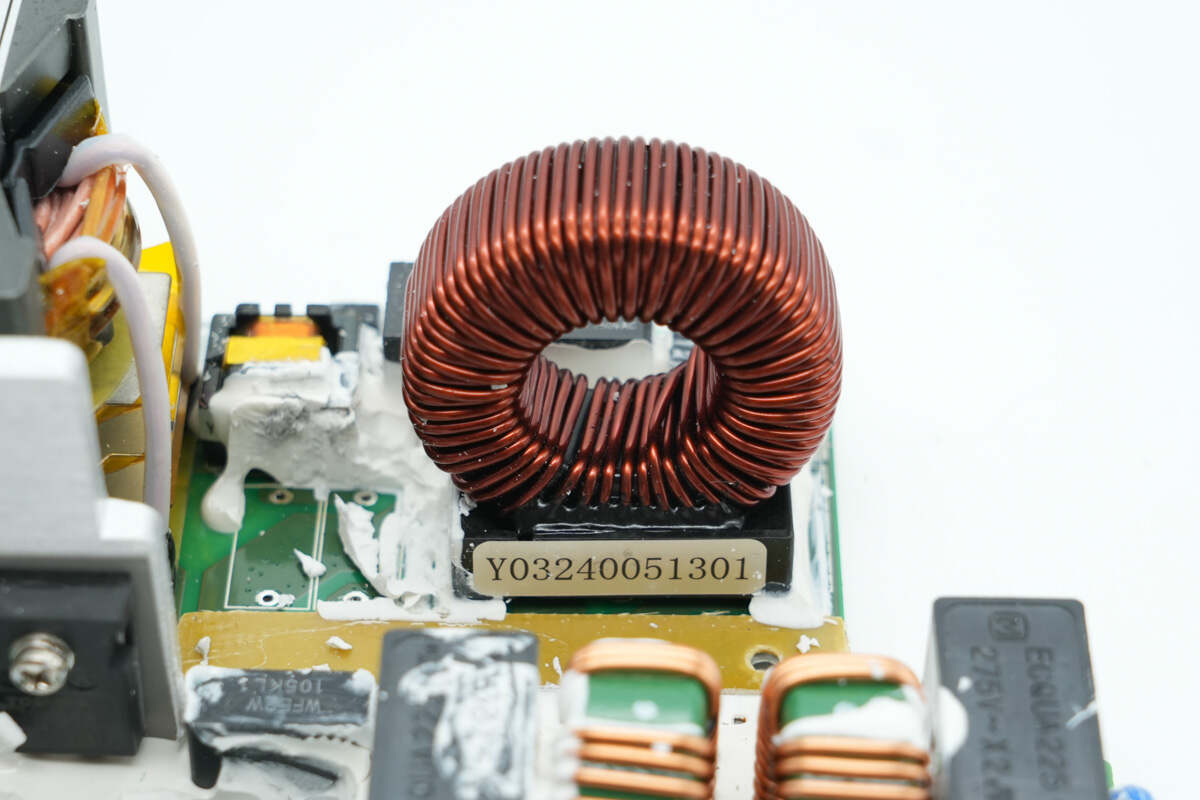 Teardown of Bitmain 1600W Power Supply (APW3++-12-1600-A3)-Chargerlab