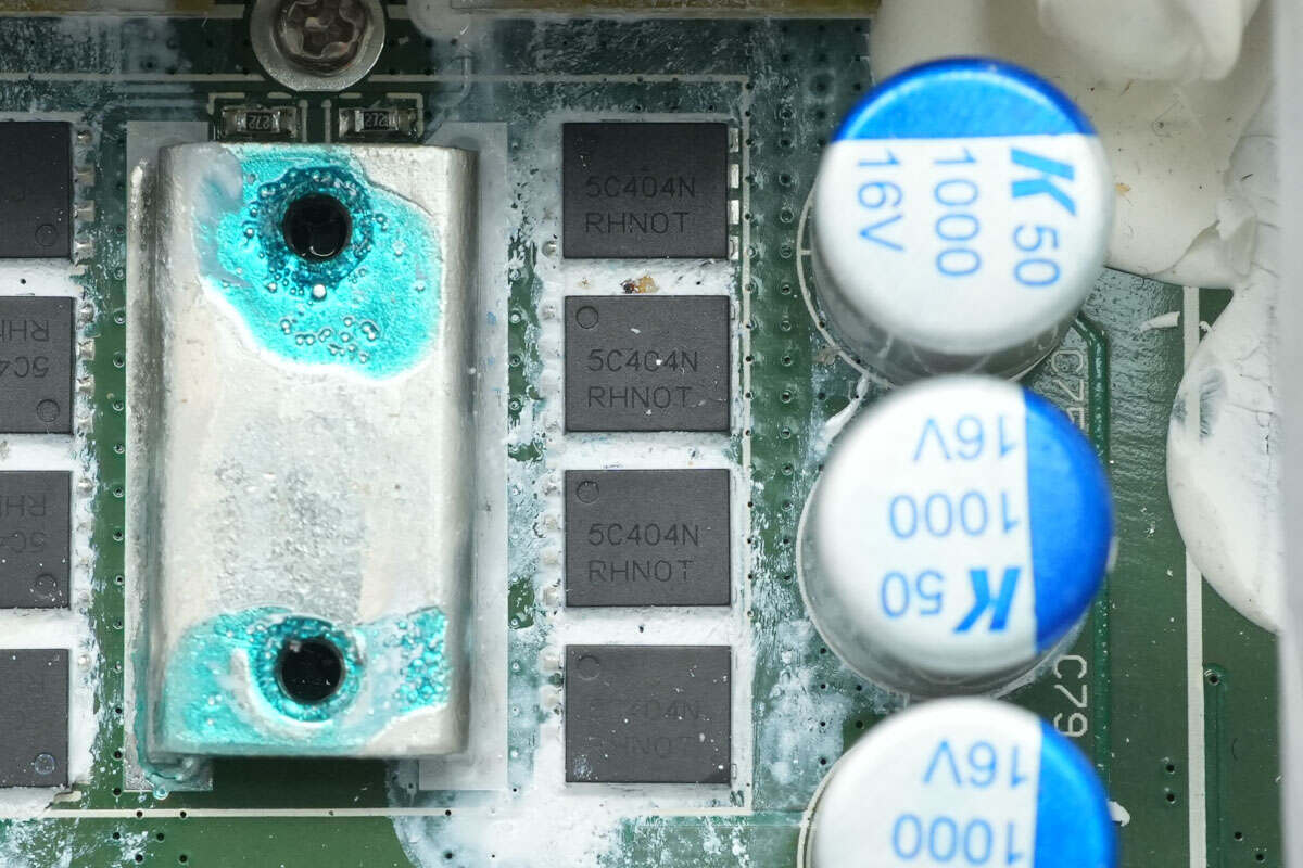 Teardown of Bitmain 1600W Power Supply (APW3++-12-1600-A3)-Chargerlab