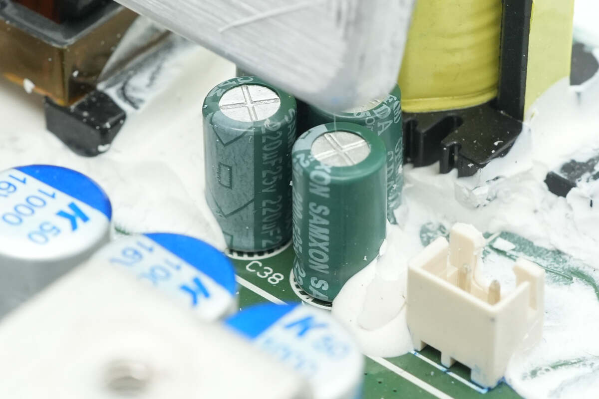 Teardown of Bitmain 1600W Power Supply (APW3++-12-1600-A3)-Chargerlab