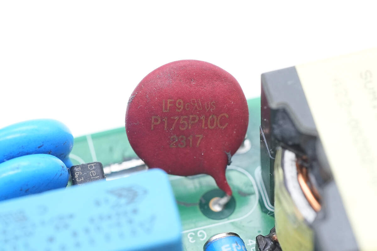 Teardown of Enphase IQ8P 480W Microinverter (IQ8P-72-2-INT)-Chargerlab