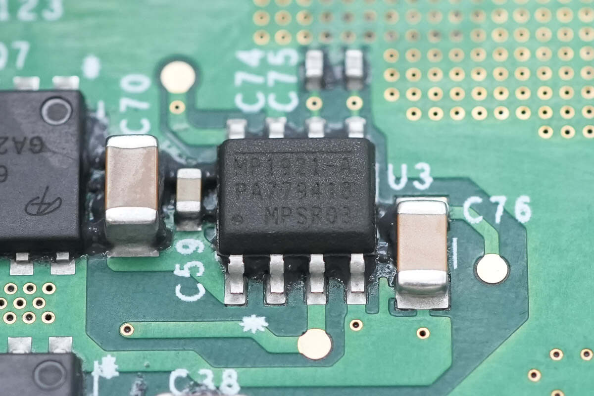 Teardown of Enphase IQ8P 480W Microinverter (IQ8P-72-2-INT)-Chargerlab