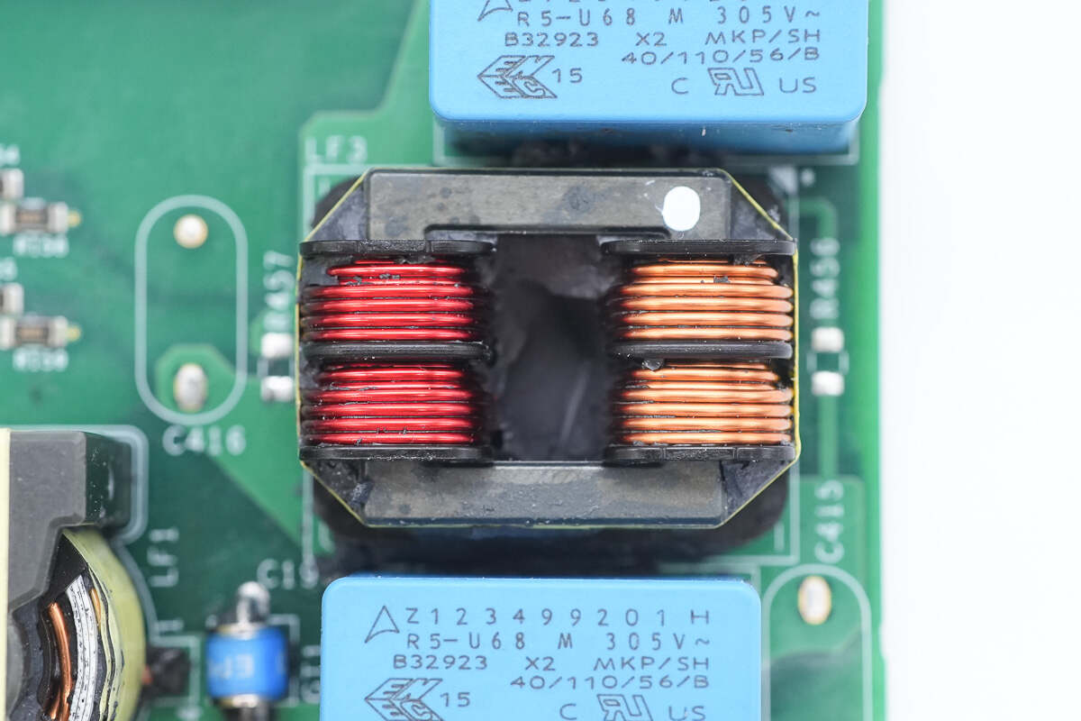 Teardown of Enphase IQ8P 480W Microinverter (IQ8P-72-2-INT)-Chargerlab
