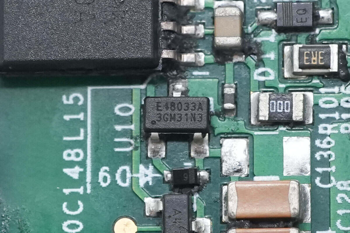 Teardown of Enphase IQ8P 480W Microinverter (IQ8P-72-2-INT)-Chargerlab