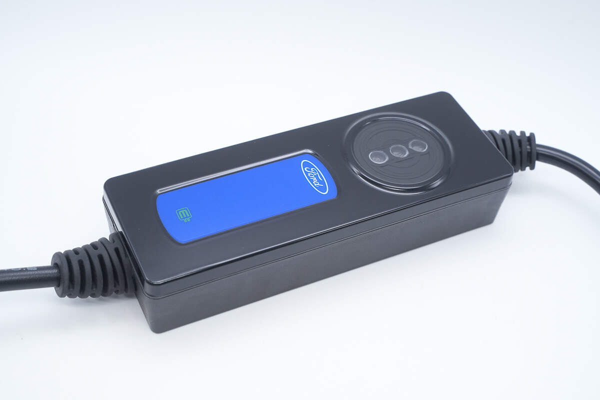 Teardown of Ford 1760W Portable EV Charger-Chargerlab
