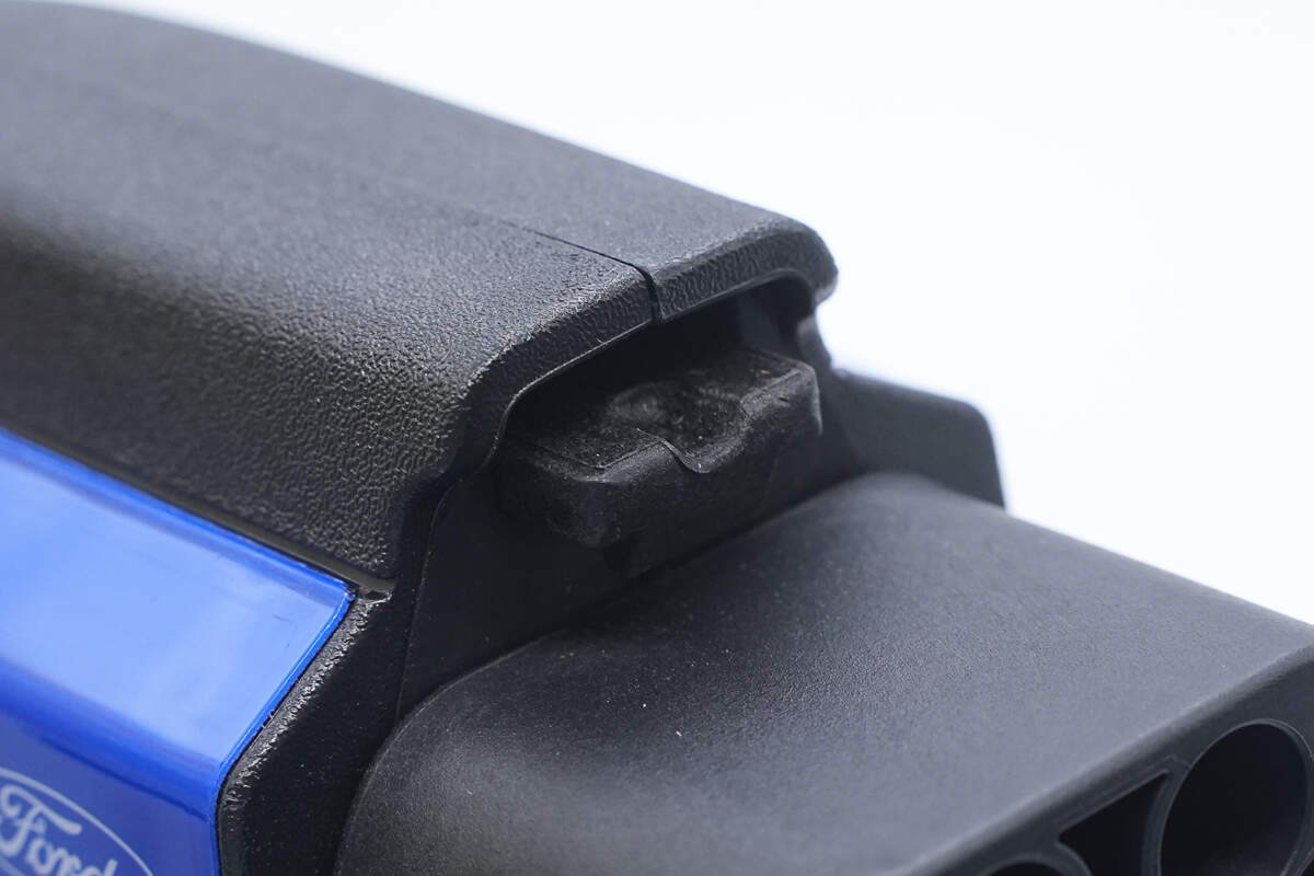 Teardown of Ford 1760W Portable EV Charger-Chargerlab
