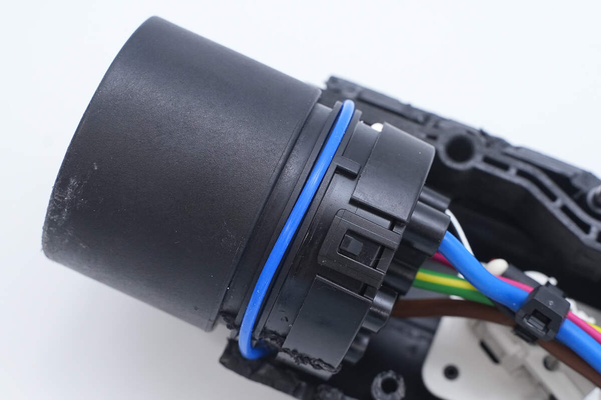 Teardown of Ford 1760W Portable EV Charger-Chargerlab
