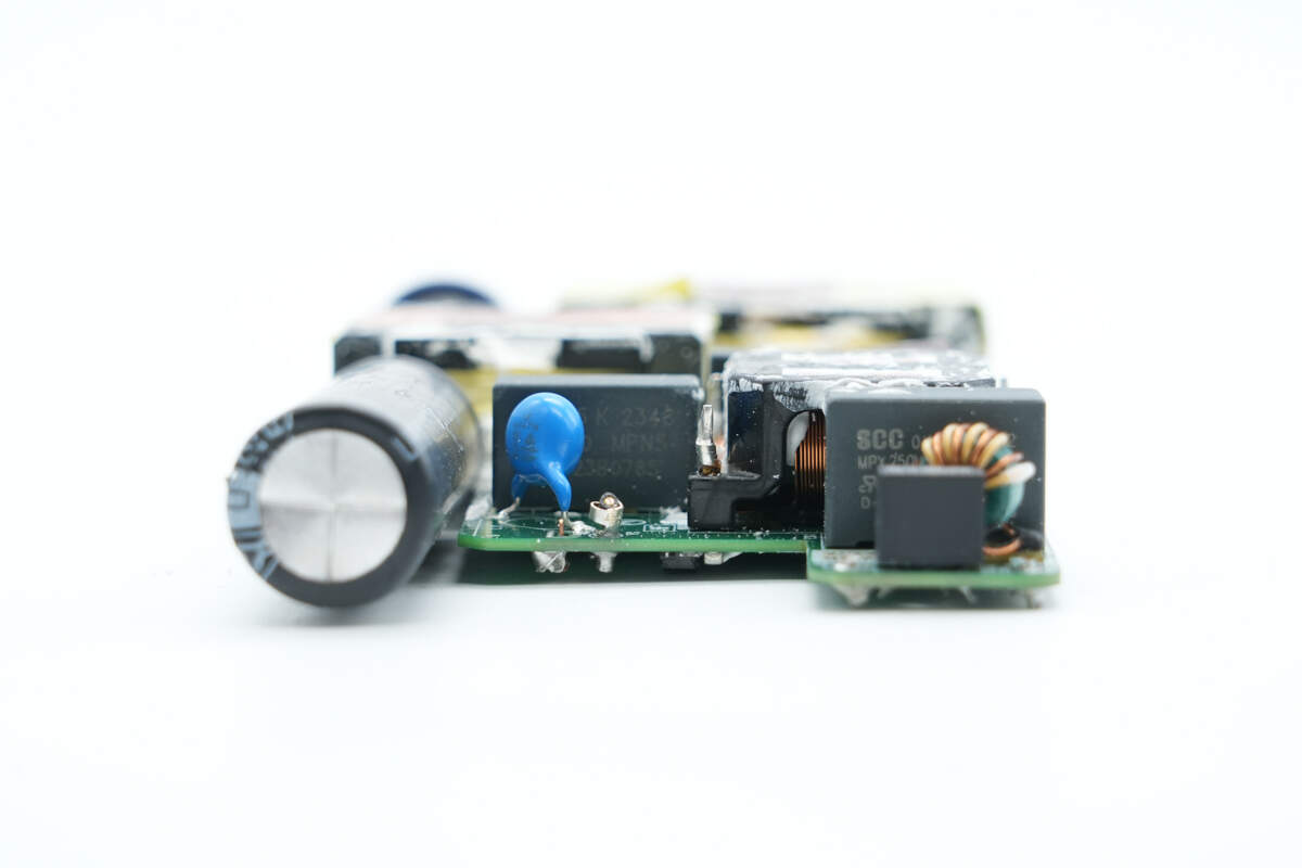 Teardown of Delta 240W PD3.1 USB-C Power Adapter-Chargerlab
