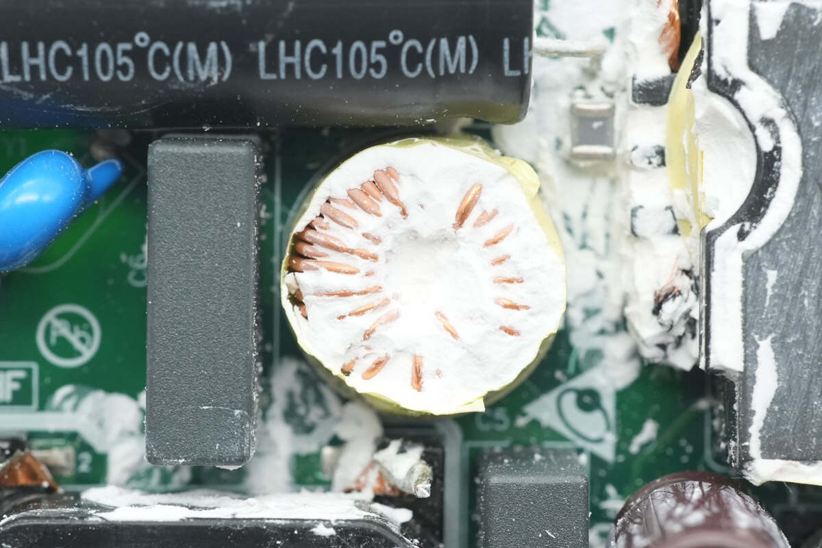 Teardown of Delta 240W PD3.1 USB-C Power Adapter-Chargerlab