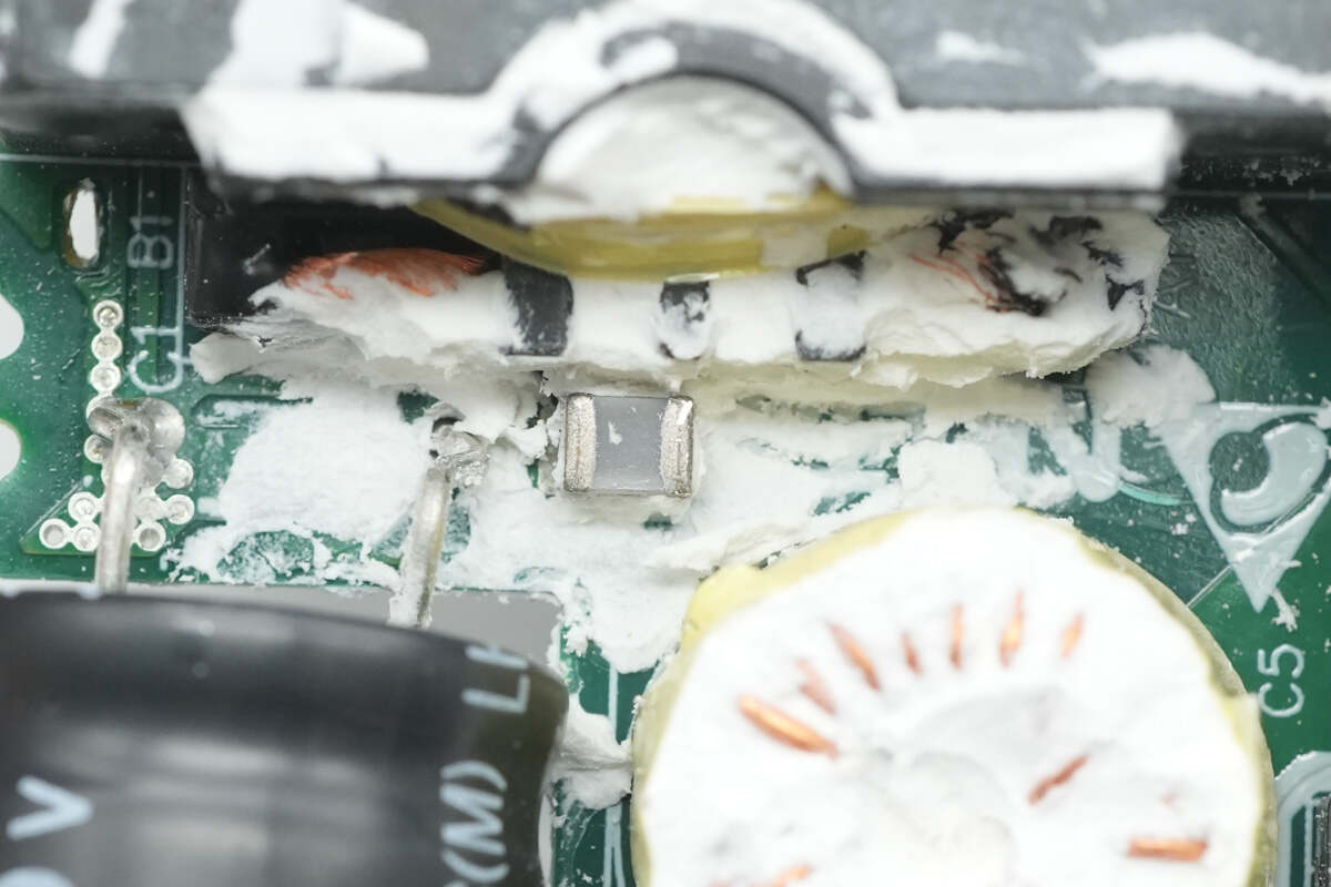 Teardown of Delta 240W PD3.1 USB-C Power Adapter-Chargerlab