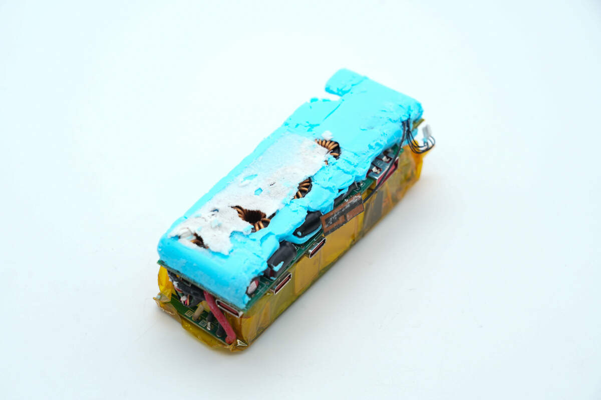 Teardown of CANDYSIGN 160W CoCan Ultra-Chargerlab
