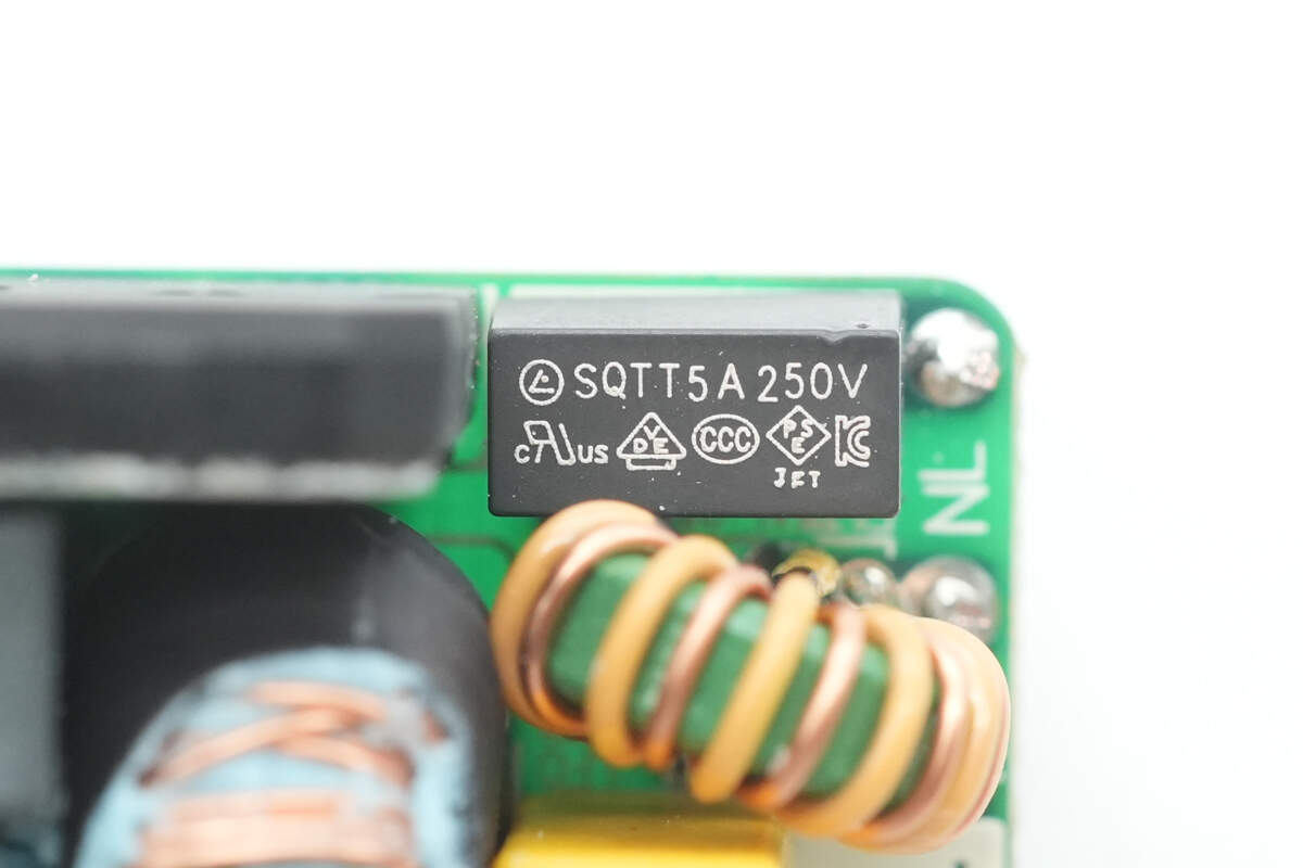 Teardown of CANDYSIGN 160W CoCan Ultra-Chargerlab