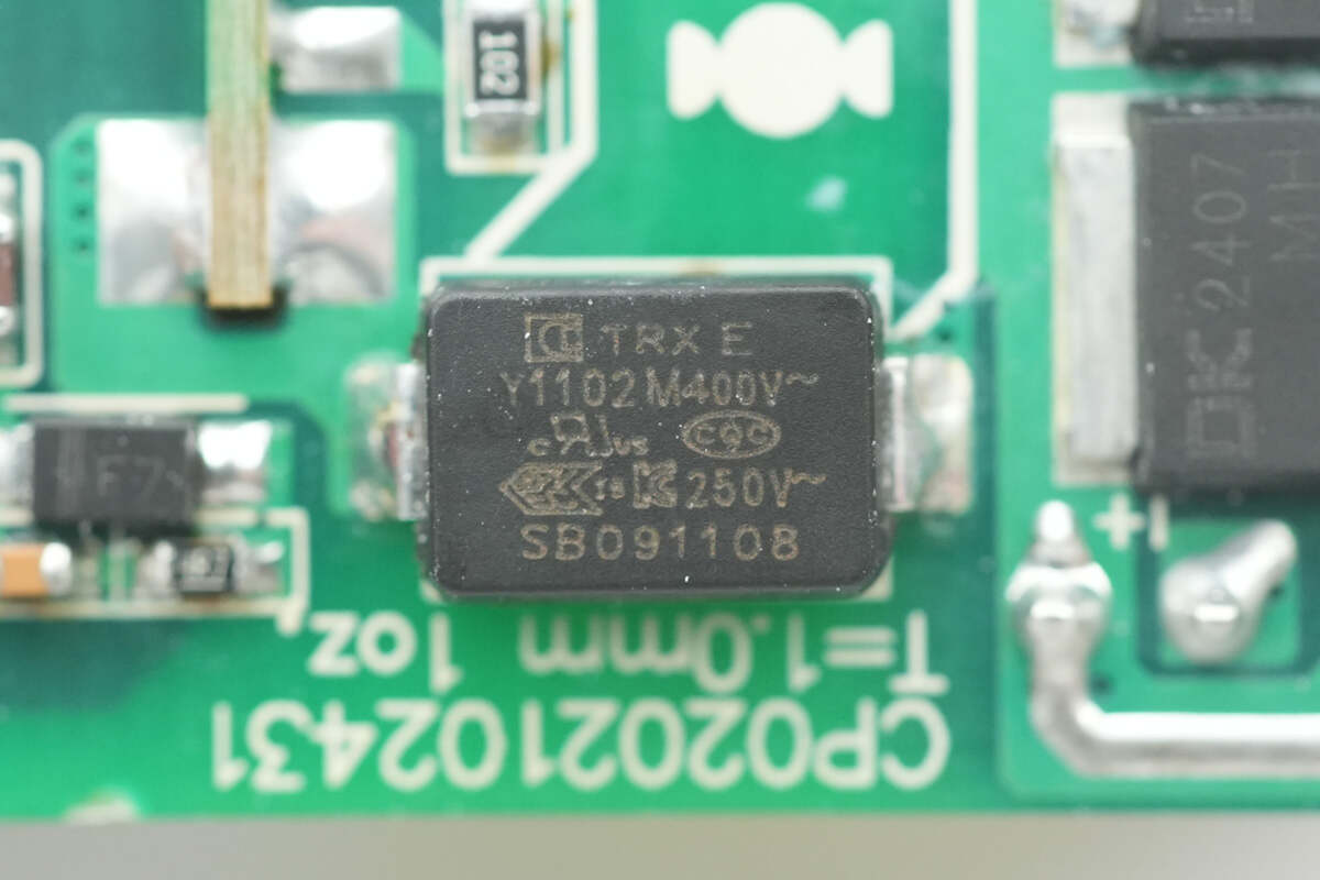 Teardown of CANDYSIGN 160W CoCan Ultra-Chargerlab