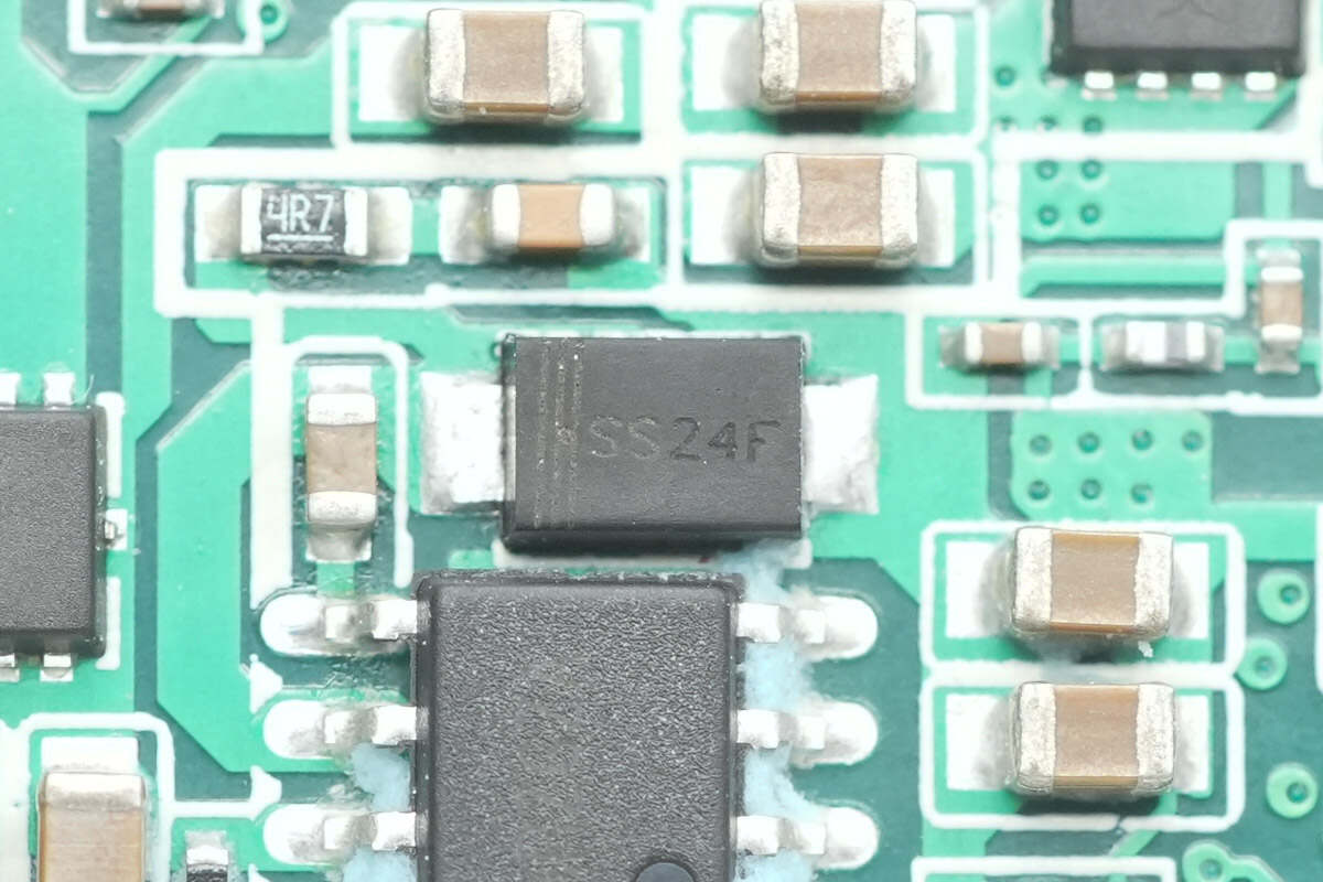 Teardown of CANDYSIGN 160W CoCan Ultra-Chargerlab