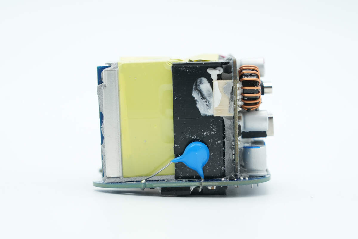 Teardown of UGREEN Nexode 65W Charger with Retractable USB-C Cable (X605)-Chargerlab