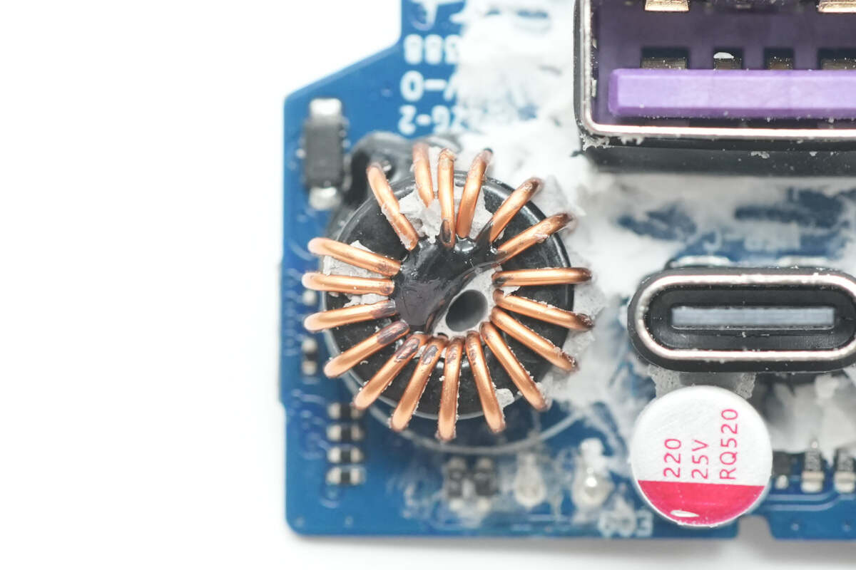 Teardown of UGREEN Nexode 65W Charger with Retractable USB-C Cable (X605)-Chargerlab