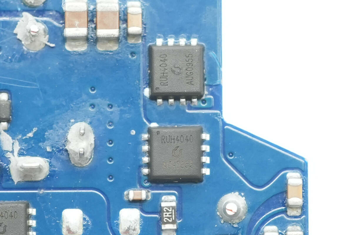 Teardown of UGREEN Nexode 65W Charger with Retractable USB-C Cable (X605)-Chargerlab