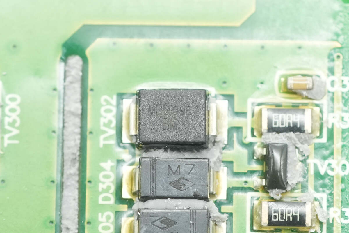 Teardown of Zhizu 2700Wh Zhiba MAX LiFePO₄ Swappable Battery Pack (DM60N-45ET)-Chargerlab