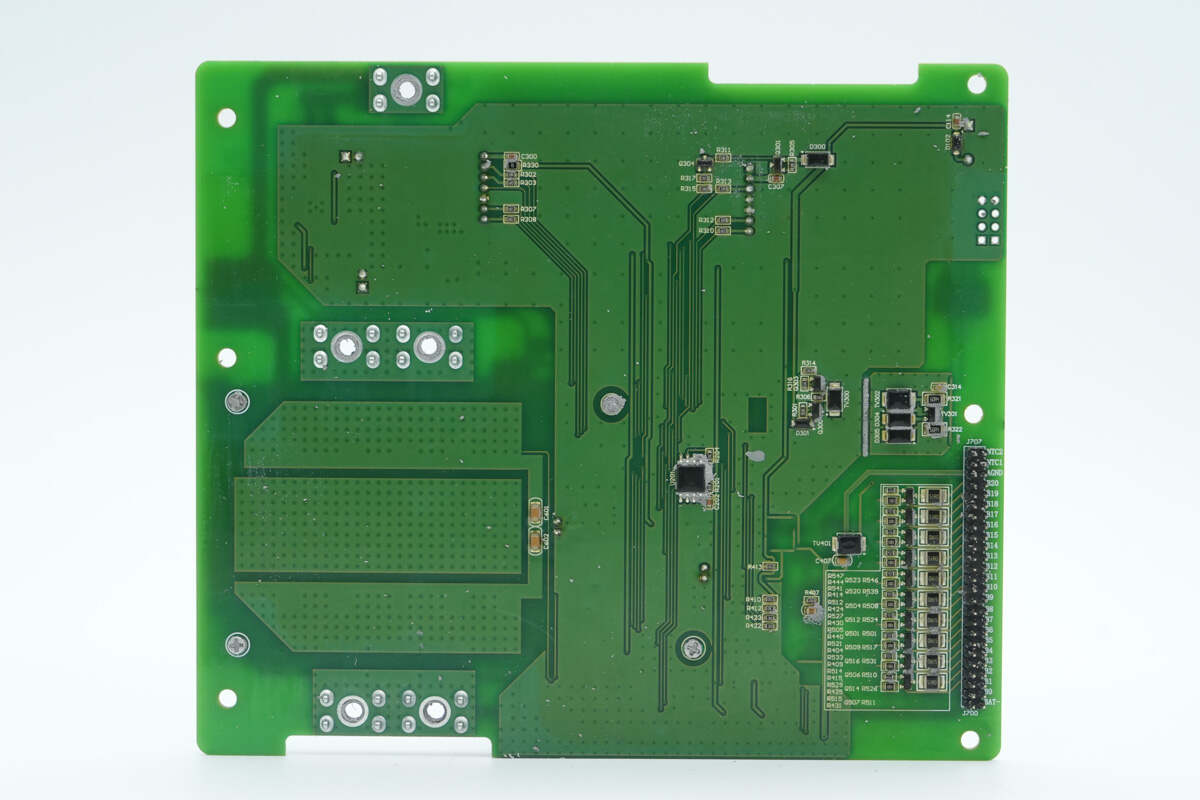 Teardown of Zhizu 2700Wh Zhiba MAX LiFePO₄ Swappable Battery Pack (DM60N-45ET)-Chargerlab