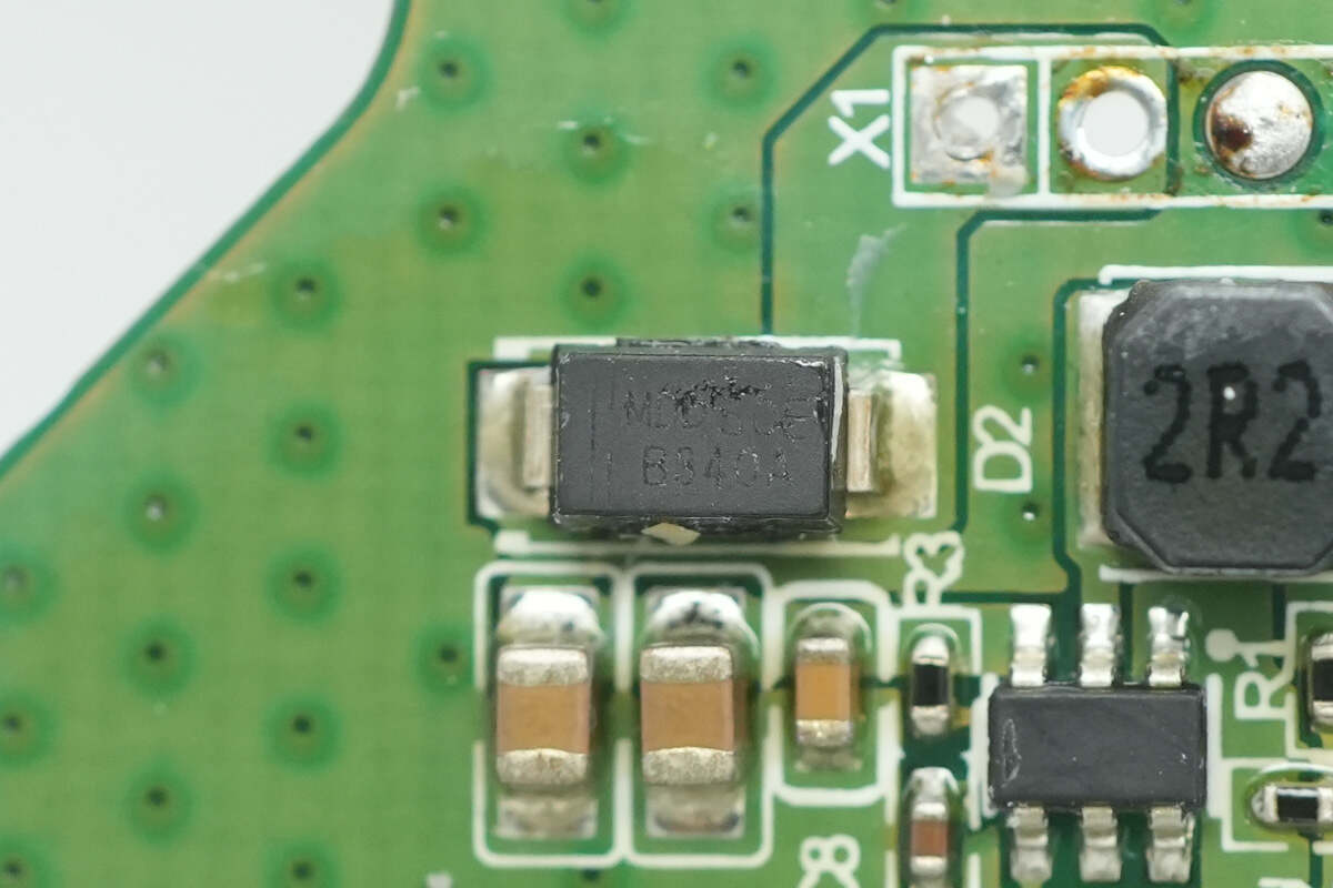 Teardown of Zhizu 2700Wh Zhiba MAX LiFePO₄ Swappable Battery Pack (DM60N-45ET)-Chargerlab