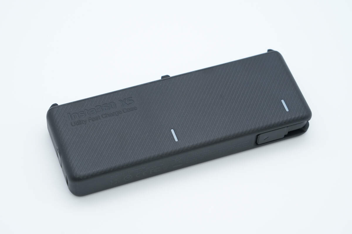 Teardown of Insta360 X5 Utility Fast Charge Case (CINSBAHM)-Chargerlab