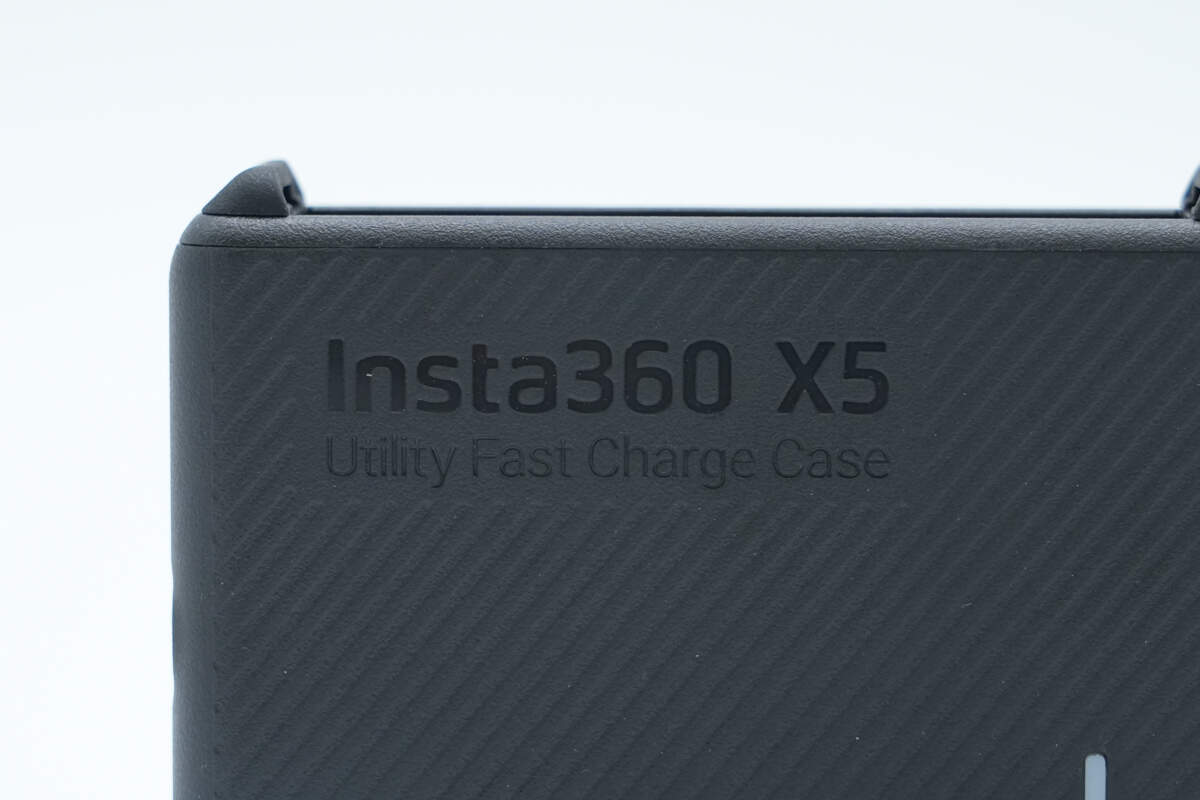 Teardown of Insta360 X5 Utility Fast Charge Case (CINSBAHM)-Chargerlab