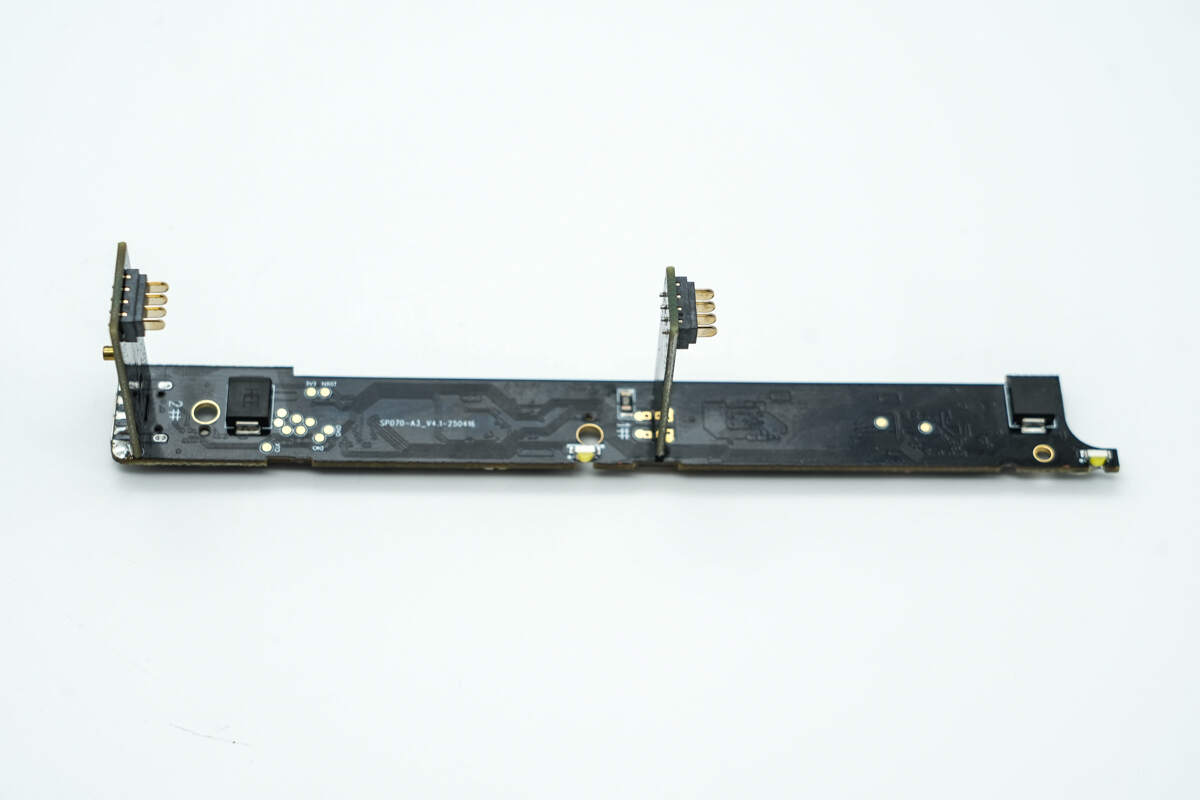 Teardown of Insta360 X5 Utility Fast Charge Case (CINSBAHM)-Chargerlab