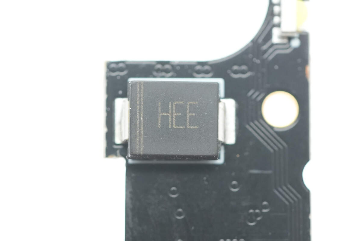 Teardown of Insta360 X5 Utility Fast Charge Case (CINSBAHM)-Chargerlab