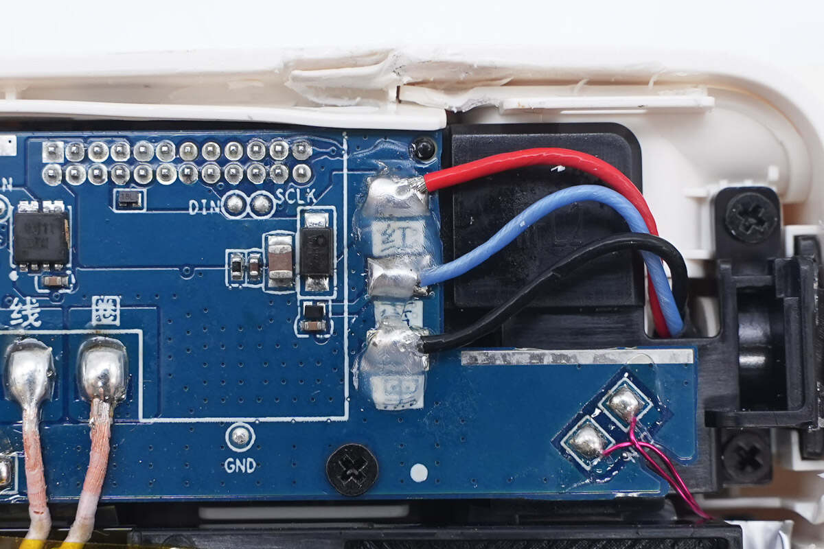 Teardown of Xiaomi 10000mAh 7.5W Magnetic Stand Power Bank (WPB1007Z)-Chargerlab