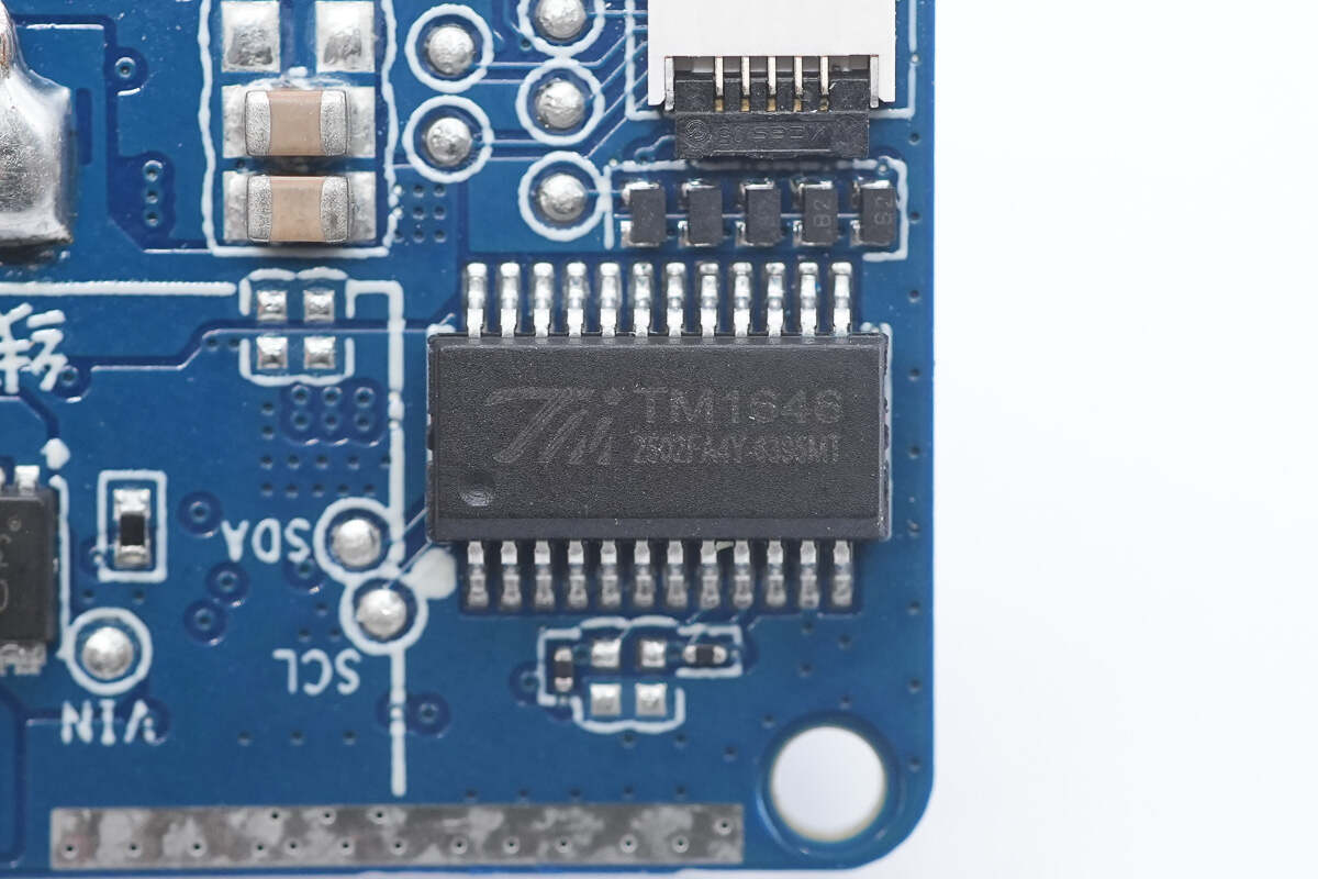 Teardown of Xiaomi 10000mAh 7.5W Magnetic Stand Power Bank (WPB1007Z)-Chargerlab
