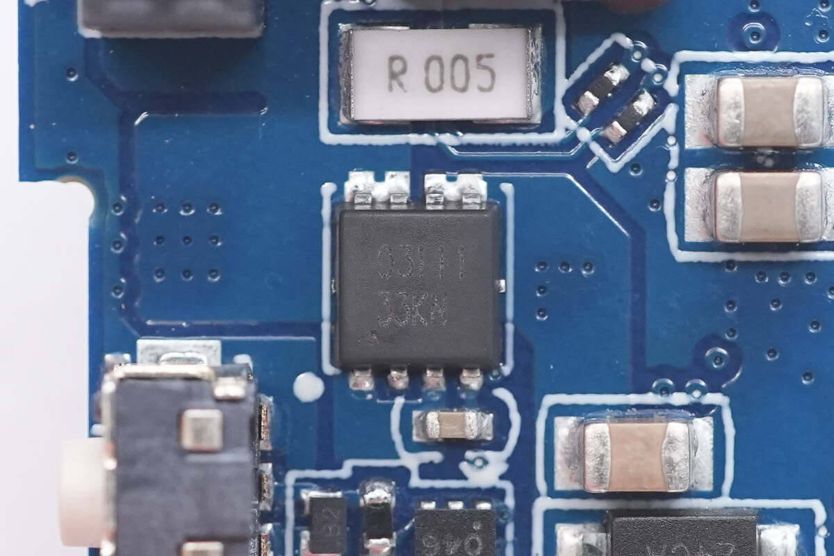 Teardown of Xiaomi 10000mAh 7.5W Magnetic Stand Power Bank (WPB1007Z)-Chargerlab