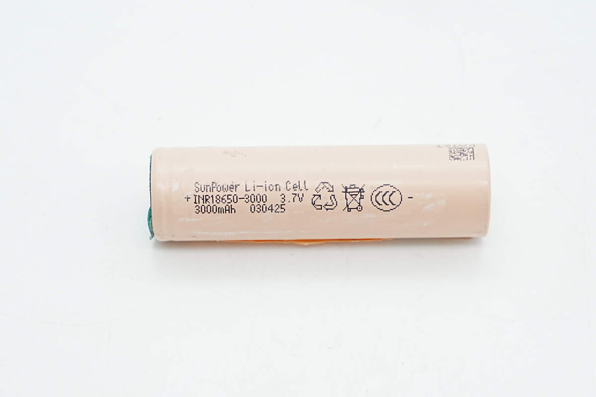 Teardown of UGREEN 120W DC UPS (US3000)-Chargerlab