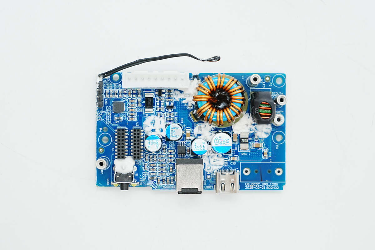 Teardown of UGREEN 120W DC UPS (US3000)-Chargerlab