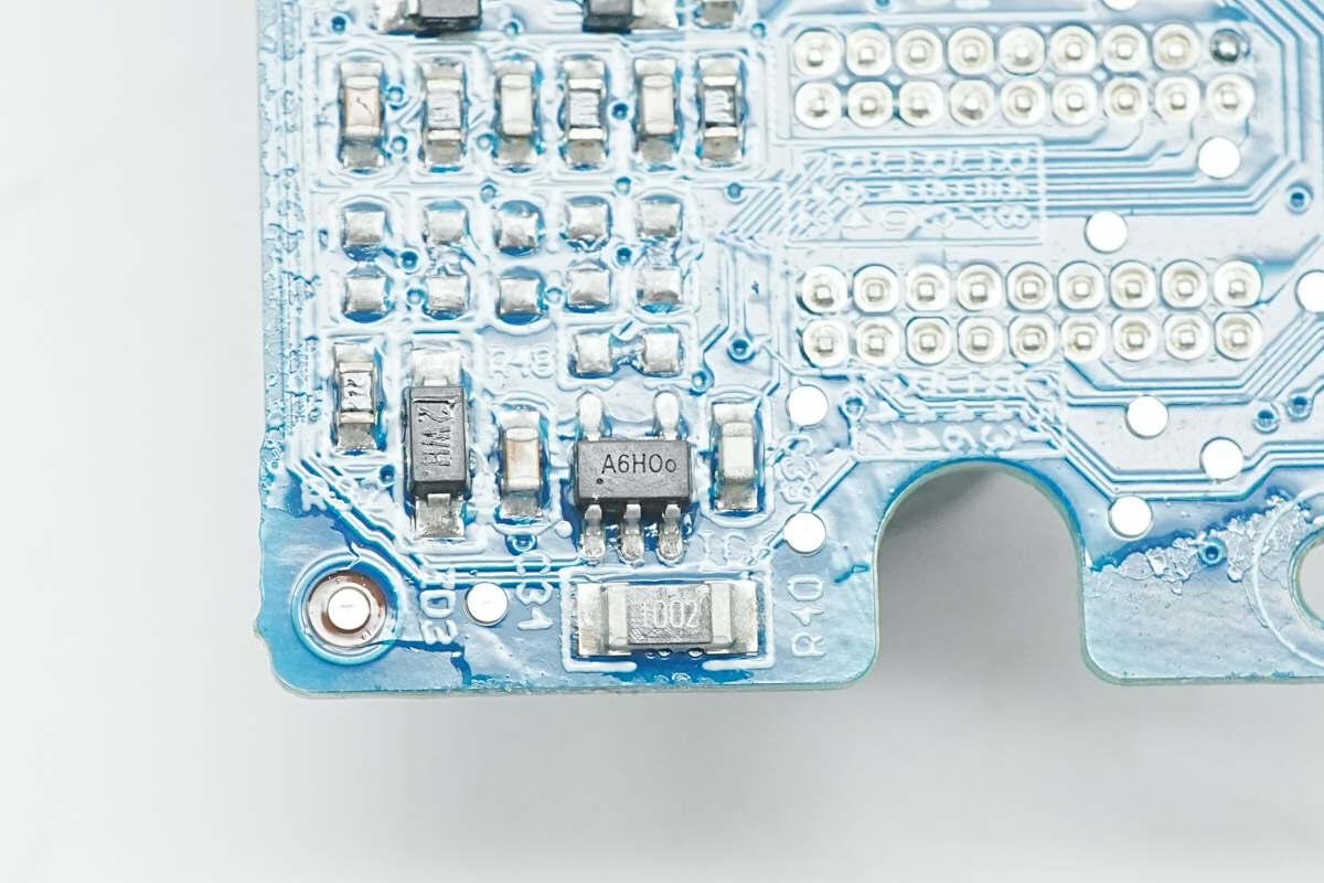 Teardown of UGREEN 120W DC UPS (US3000)-Chargerlab