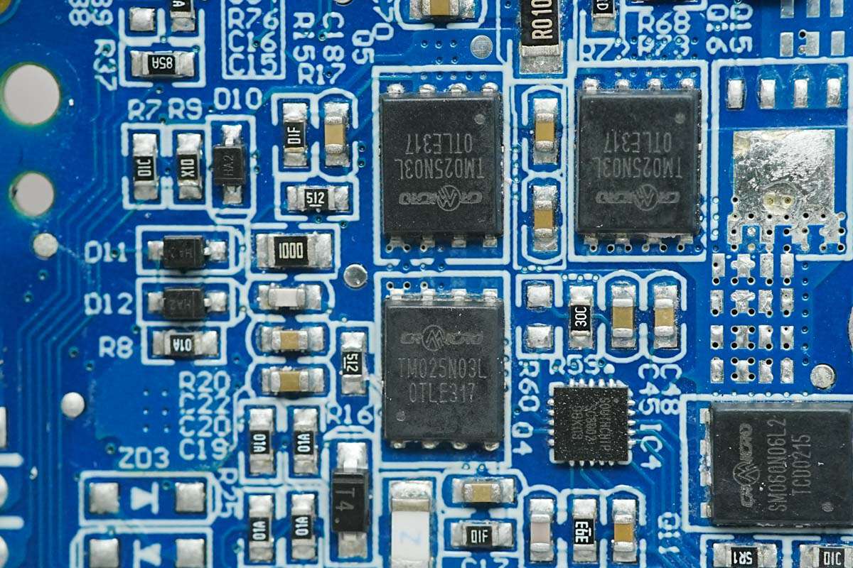 Teardown of UGREEN 120W DC UPS (US3000)-Chargerlab