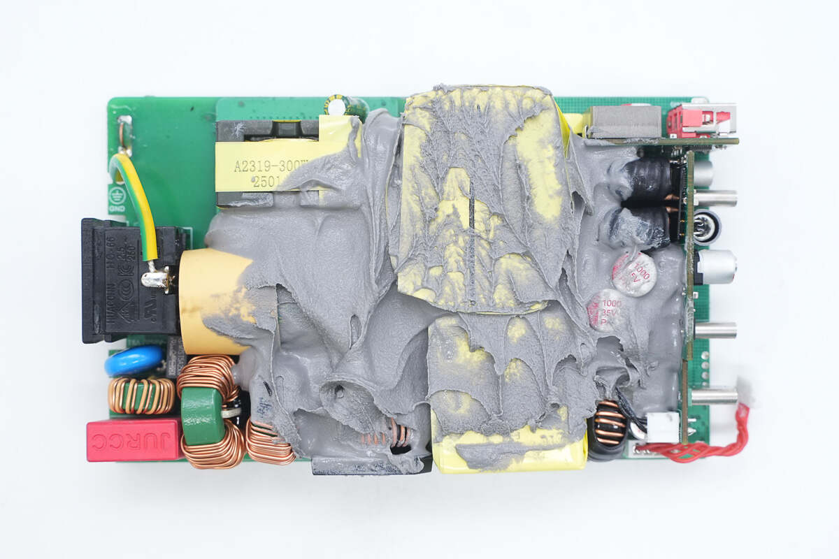 Teardown of HUNDA 300W USB-C GaN Charging Station (A2319-300W-02)-Chargerlab