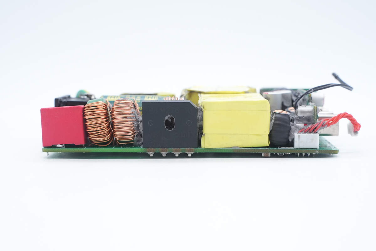 Teardown of HUNDA 300W USB-C GaN Charging Station (A2319-300W-02)-Chargerlab