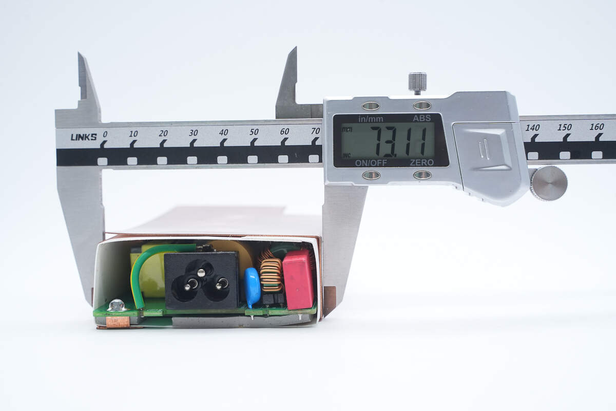 Teardown of HUNDA 300W USB-C GaN Charging Station (A2319-300W-02)-Chargerlab