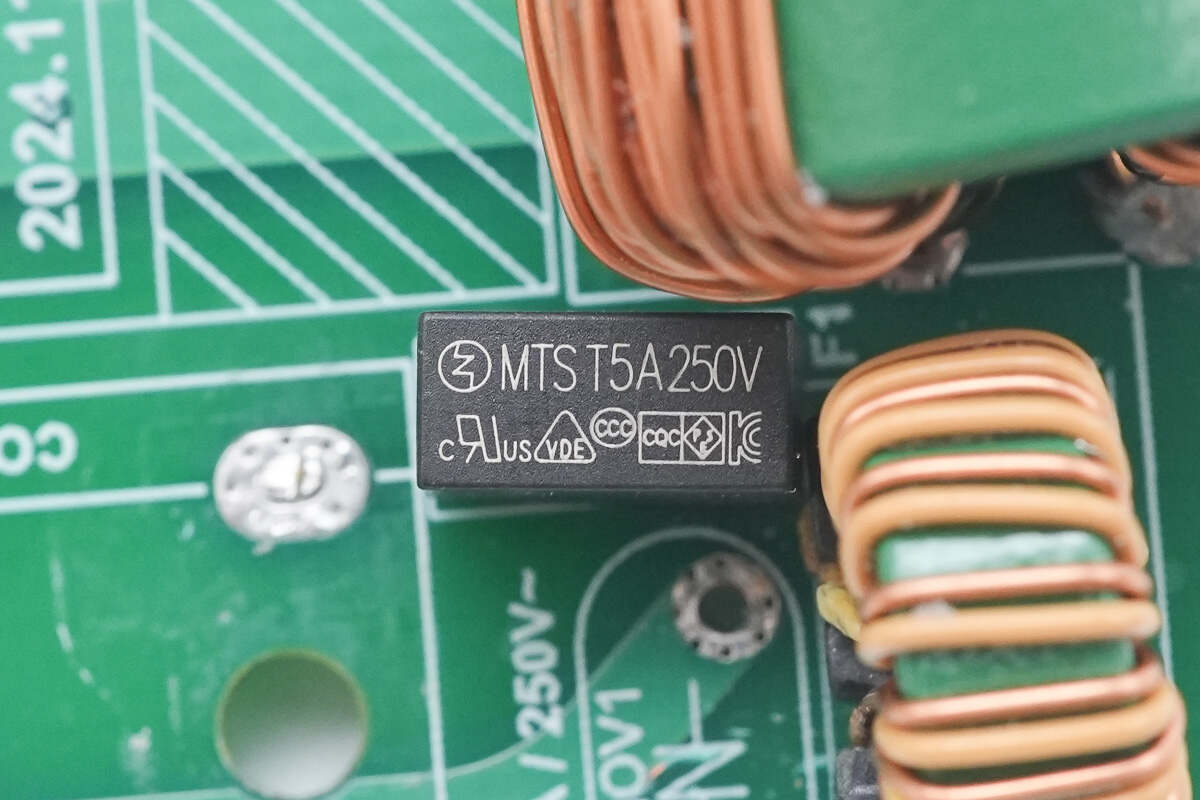 Teardown of HUNDA 300W USB-C GaN Charging Station (A2319-300W-02)-Chargerlab