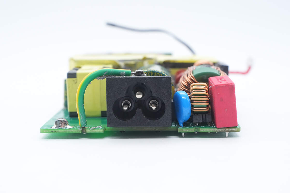 Teardown of HUNDA 300W USB-C GaN Charging Station (A2319-300W-02)-Chargerlab
