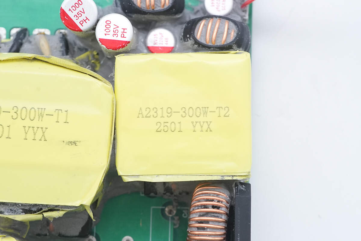 Teardown of HUNDA 300W USB-C GaN Charging Station (A2319-300W-02)-Chargerlab
