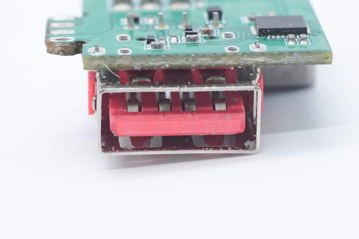 Teardown of HUNDA 300W USB-C GaN Charging Station (A2319-300W-02)-Chargerlab