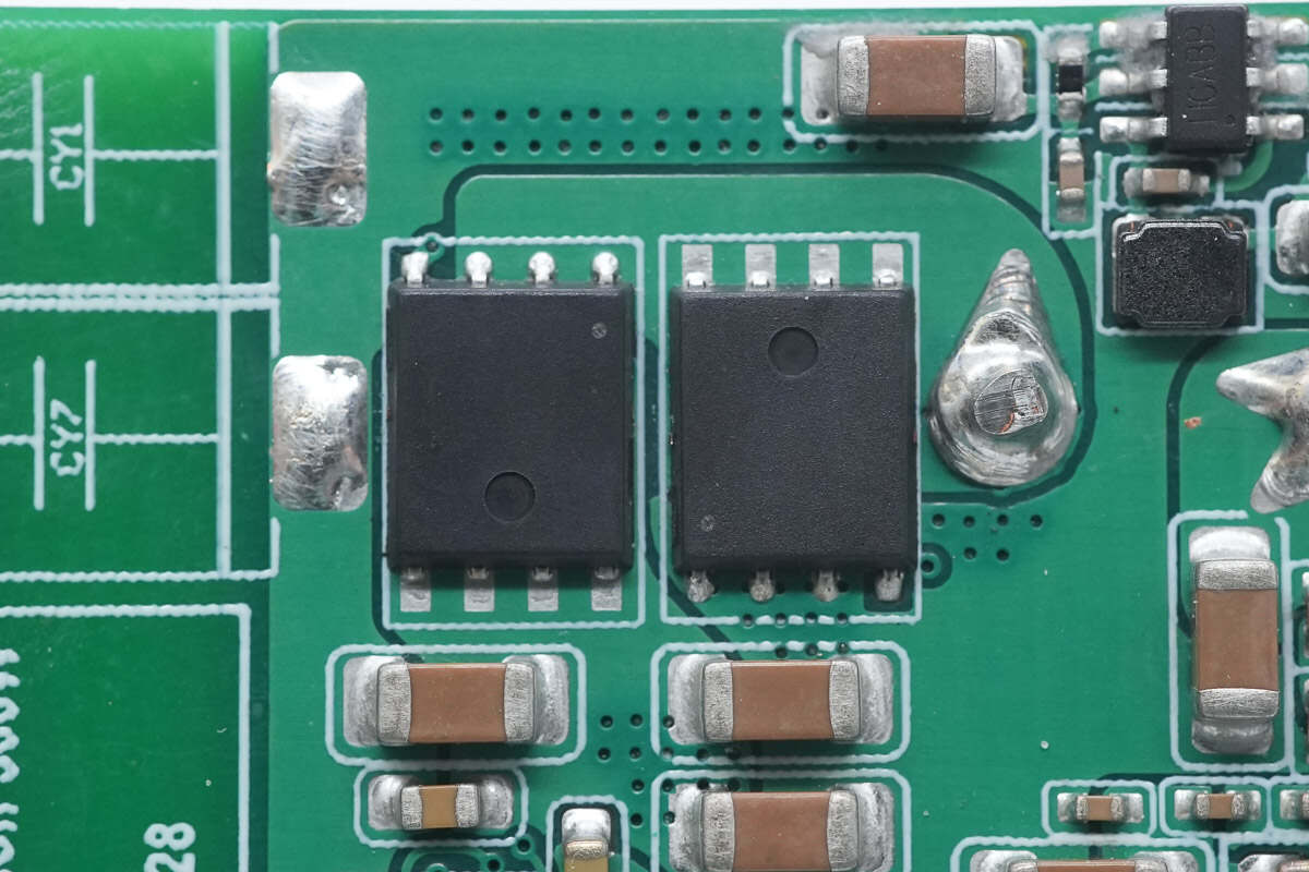 Teardown of HUNDA 300W USB-C GaN Charging Station (A2319-300W-02)-Chargerlab