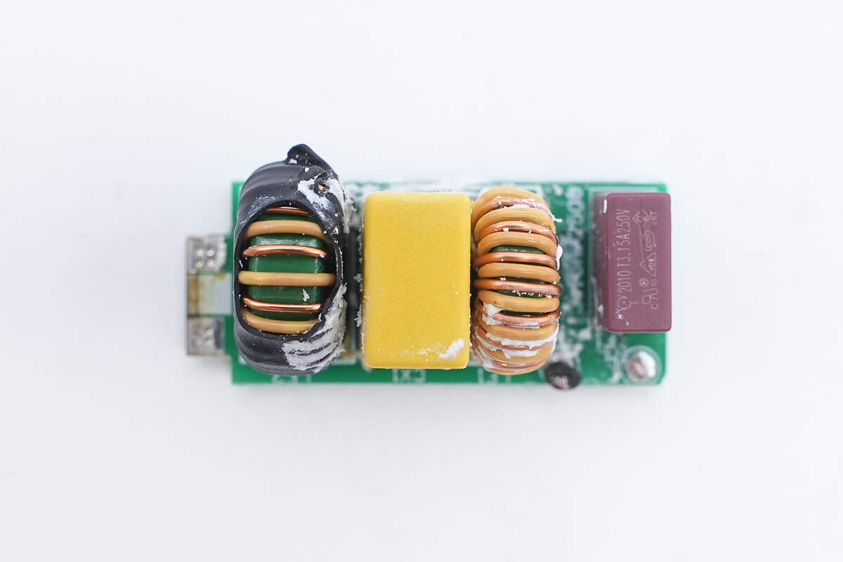 Teardown of Walmart Onn. 72W Multi-Port GaN Wall Charger (WIAWHT36008513)-Chargerlab
