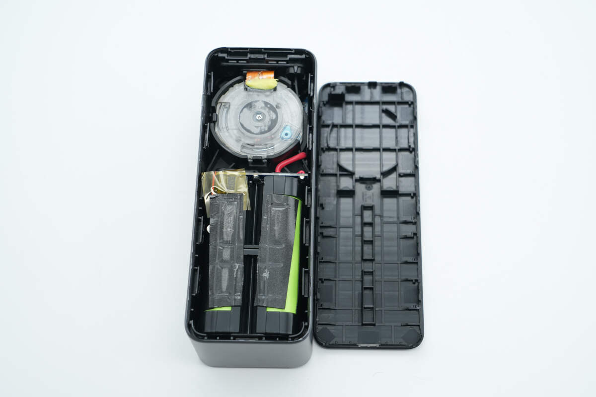 Teardown of UGREEN Nexode 20000mAh 165W Power Bank with Retractable USB-C Cable (PB726)-Chargerlab