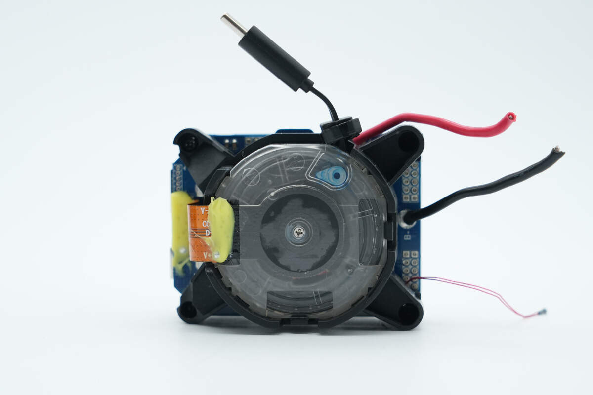 Teardown of UGREEN Nexode 20000mAh 165W Power Bank with Retractable USB-C Cable (PB726)-Chargerlab