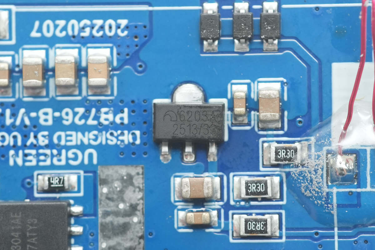 Teardown of UGREEN Nexode 20000mAh 165W Power Bank with Retractable USB-C Cable (PB726)-Chargerlab